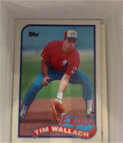 1989 Topps #720 Tim Wallach — front