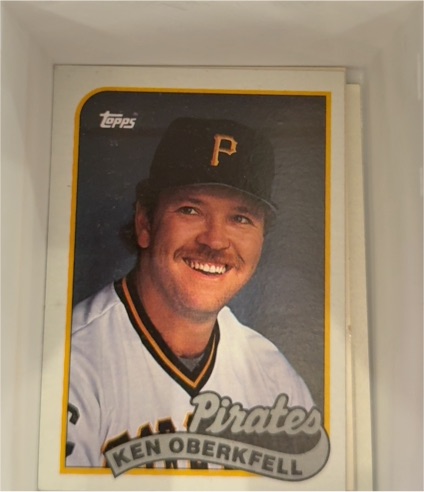 1989 Topps #751 Ken Oberkfell — front