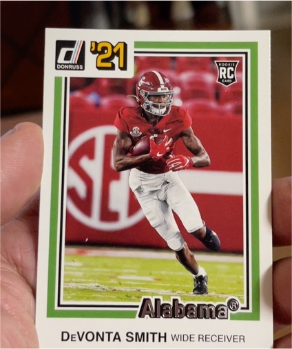 2021 Donruss #37 DeVonta Smith — front