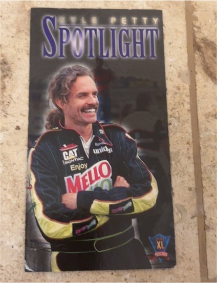 1994 Press Pass Optima XL Spotlight #1 Kyle Petty — front