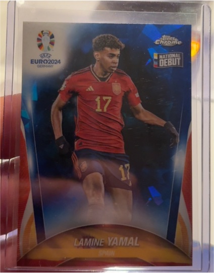 2024 Topps Chrome UEFA Euro #17 Lamine Yamal — front