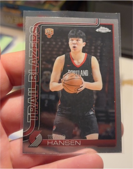 2025-26 Topps Chrome #266 Yang Hansen — front