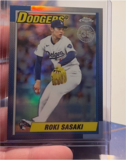 2025 Topps Chrome Update #90CU-18 Roki Sasaki — front