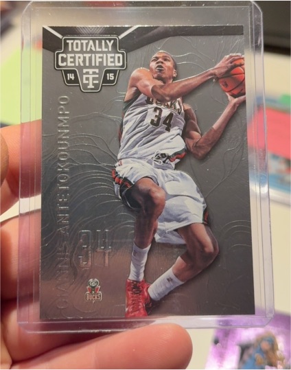 2014-15 Panini Totally Certified #69 Giannis Antetokounmpo — front
