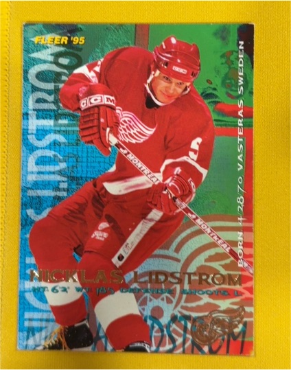 1994-95 Fleer #62 Nicklas Lidstrom — front