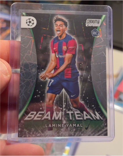 2023-24 Topps Stadium Club Chrome #27 Lamine Yamal — front