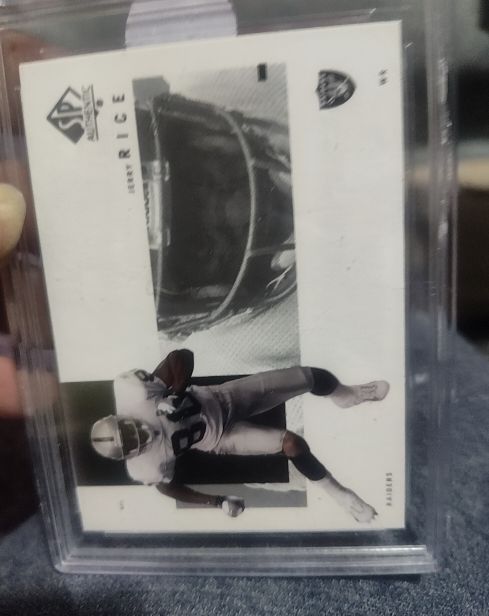 2001 SP Authentic #67 Jerry Rice — front