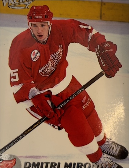 1998-99 Pacific #202 Dmitri Mironov — front