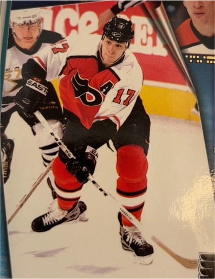 1993-94 Leaf #264 John LeClair — front