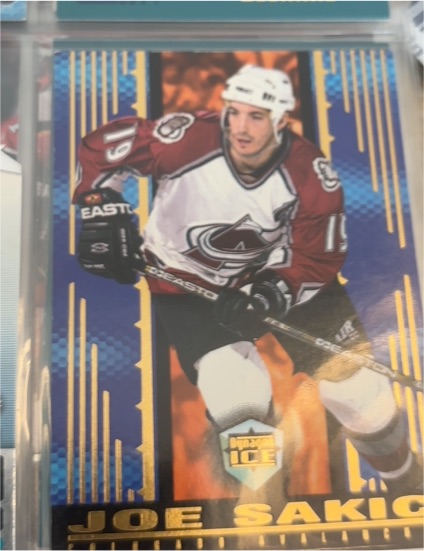 1998-99 Pacific Dynagon Ice #52 Joe Sakic — front
