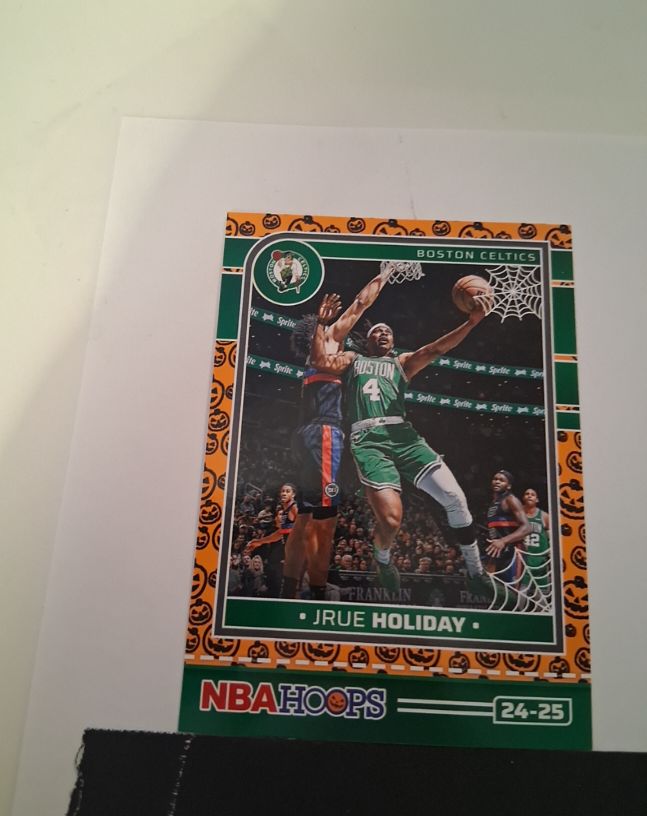 2024-25 Panini Haunted Hoops Orange #48 Jrue Holiday — front