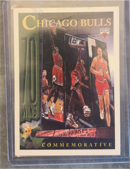 1996 Topps Chicago Bulls 70 Wins Record Breaker Commemorative — front