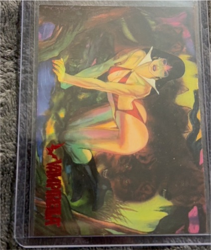 1995 Topps Visions of Vampirella #70 Vampirella — front