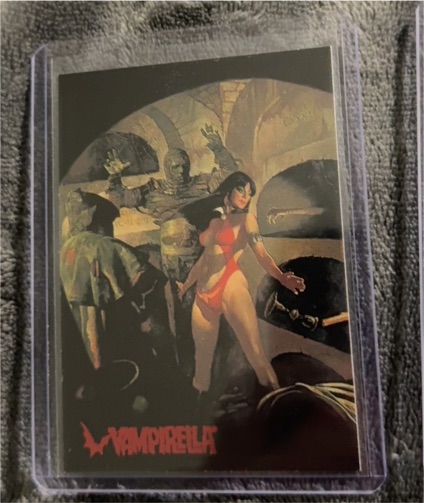 1995 Topps Visions of Vampirella #16 — front