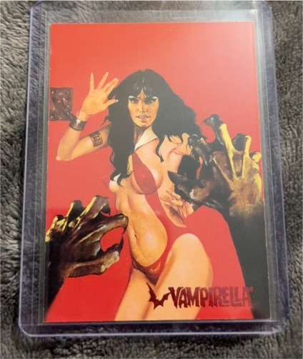 1995 Topps Vampirella #28 — front
