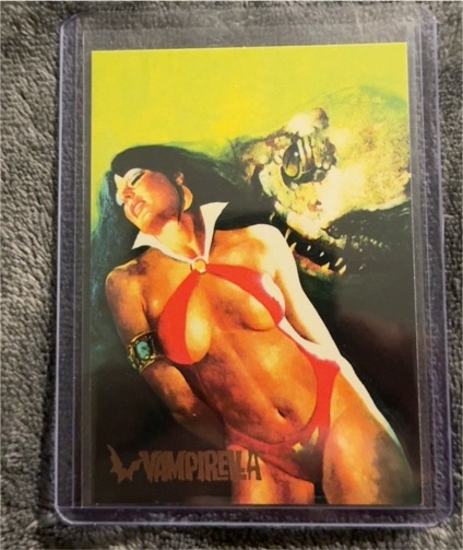 1995 Topps Vampirella #27 — front