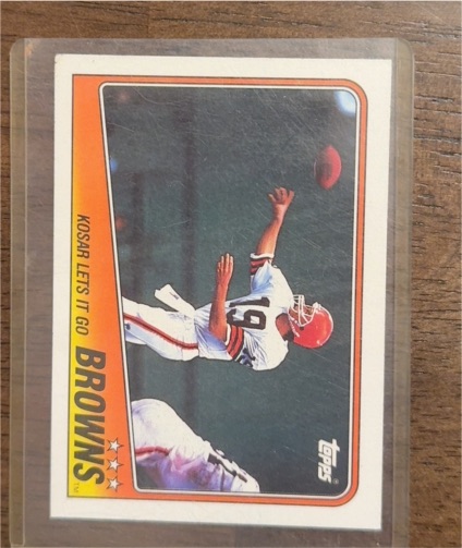 1988 Topps #85 Bernie Kosar Cleveland Browns — front