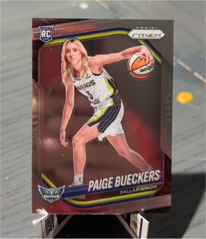 2025 Panini Prizm WNBA #147 Paige Bueckers — front