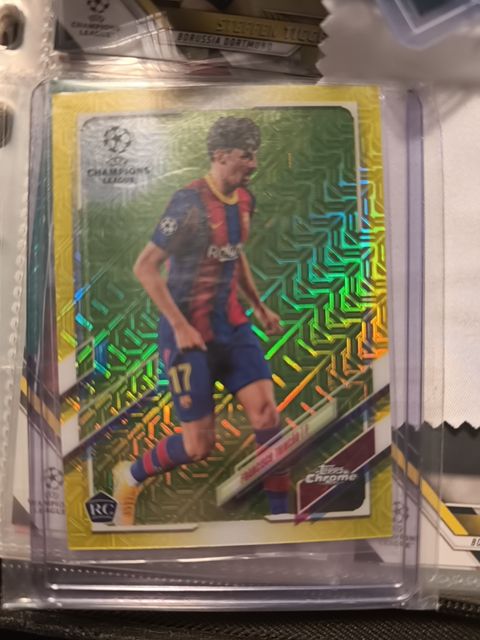 2020-21 Topps Chrome UEFA #61 Pedri — front