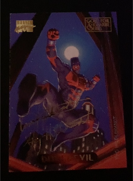 1994 Fleer Marvel Masterpieces #26 Daredevil Gold Foil Signature Series — front