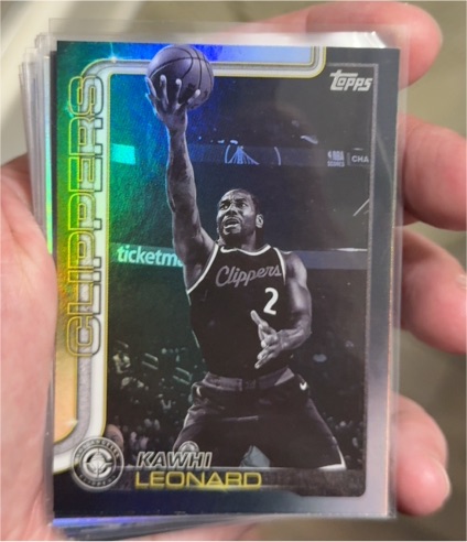 2025-26 Topps #142 Kawhi Leonard Blackout — front