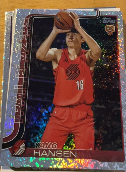2025-26 Topps #216 Yang Hansen — front