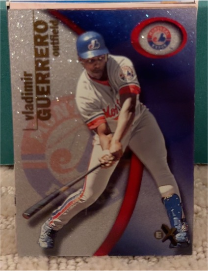 2001 Fleer E-X #22 Vladimir Guerrero — front