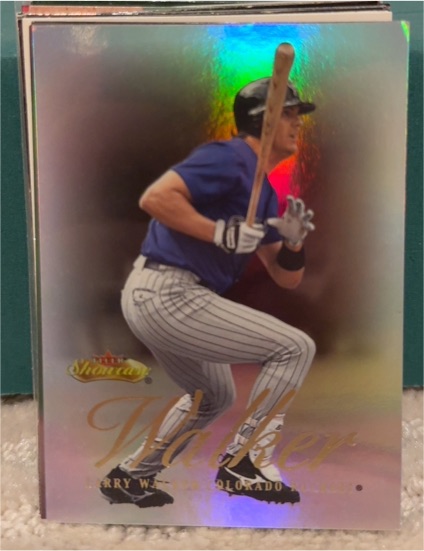 2000 Fleer Showcase #70 Larry Walker — front