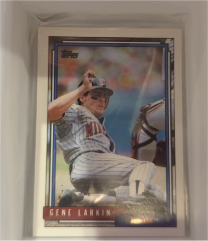 1992 Topps #284 Gene Larkin — front