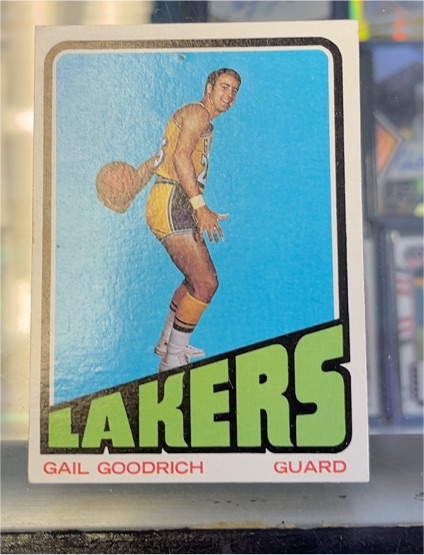1972-73 Topps #50 Gail Goodrich — front