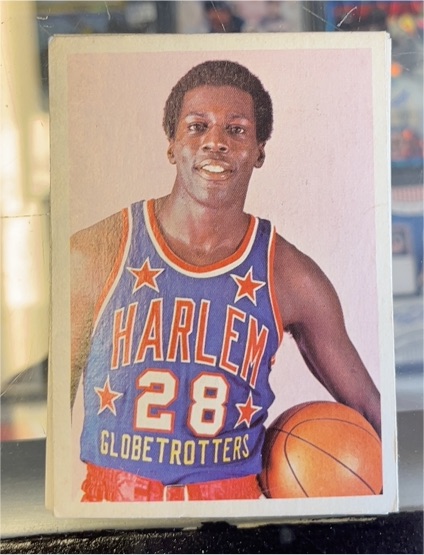1971 Fleer Harlem Globetrotters #73 Bobby Hunter — front