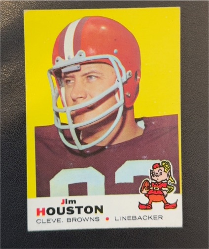 1969 Topps #121 Jim Houston — front