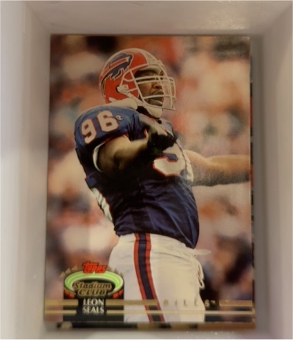 1992 Topps Stadium Club #239 Leon Seals — front