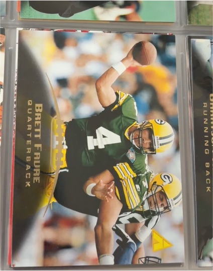 1995 Pinnacle #26 Brett Favre — front