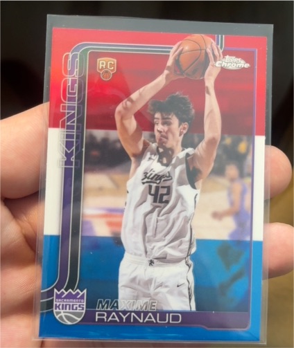2025-26 Topps Chrome #293 Maxime Raynaud — front