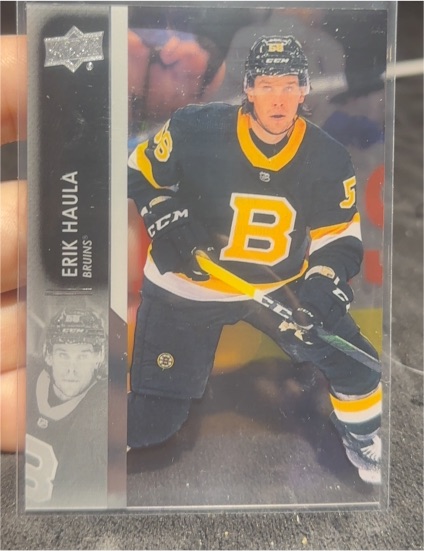 2021-22 Upper Deck Extended Series #514 Erik Haula — front