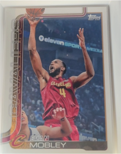 2025-26 Topps #82 Evan Mobley — front