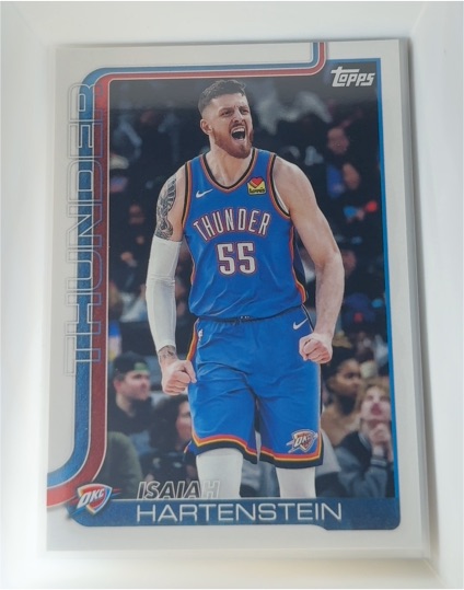 2025-26 Topps #120 Isaiah Hartenstein — front