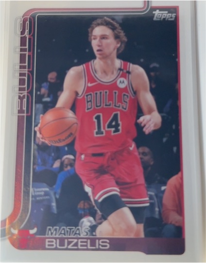 2025-26 Topps #37 Matas Buzelis Chicago Bulls — front