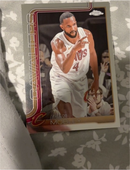 2025-26 Topps Chrome #67 Evan Mobley — front