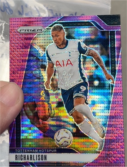2024-25 Panini Prizm Premier League #70 Richarlison Pink Mosaic — front