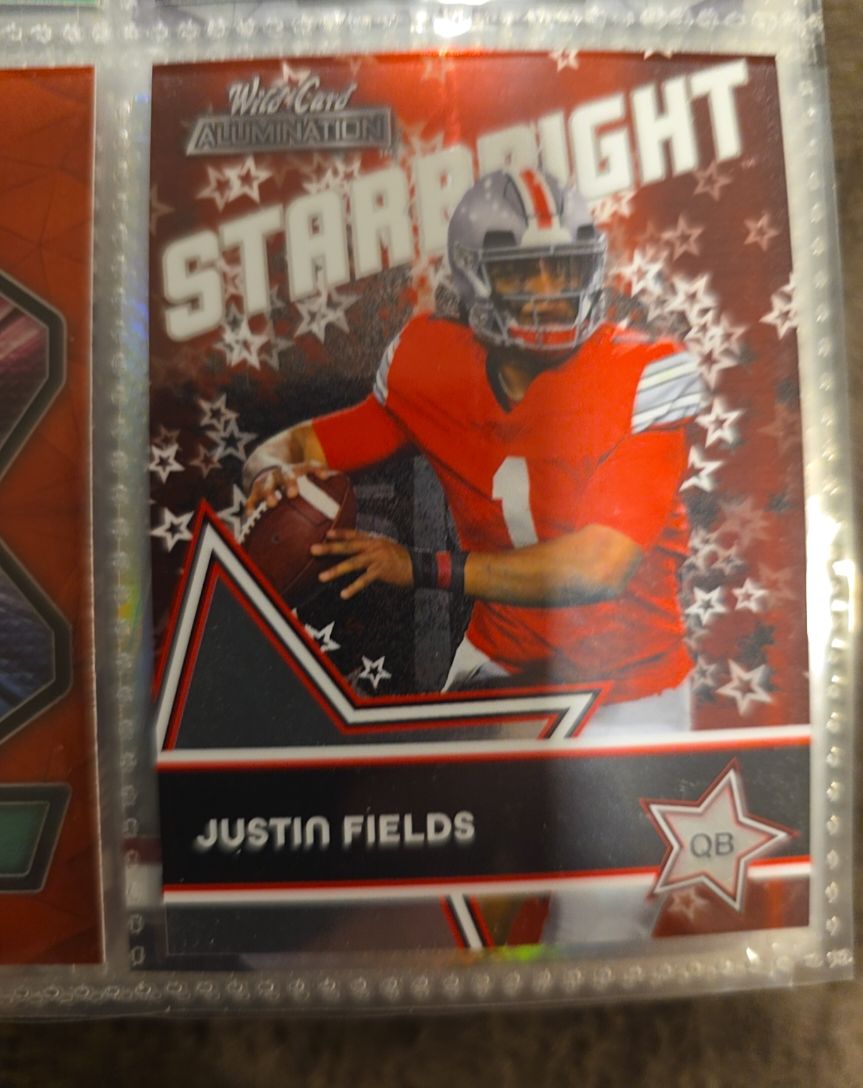 2021 Wild Card Alumination Starbright #SB-3 Justin Fields — front