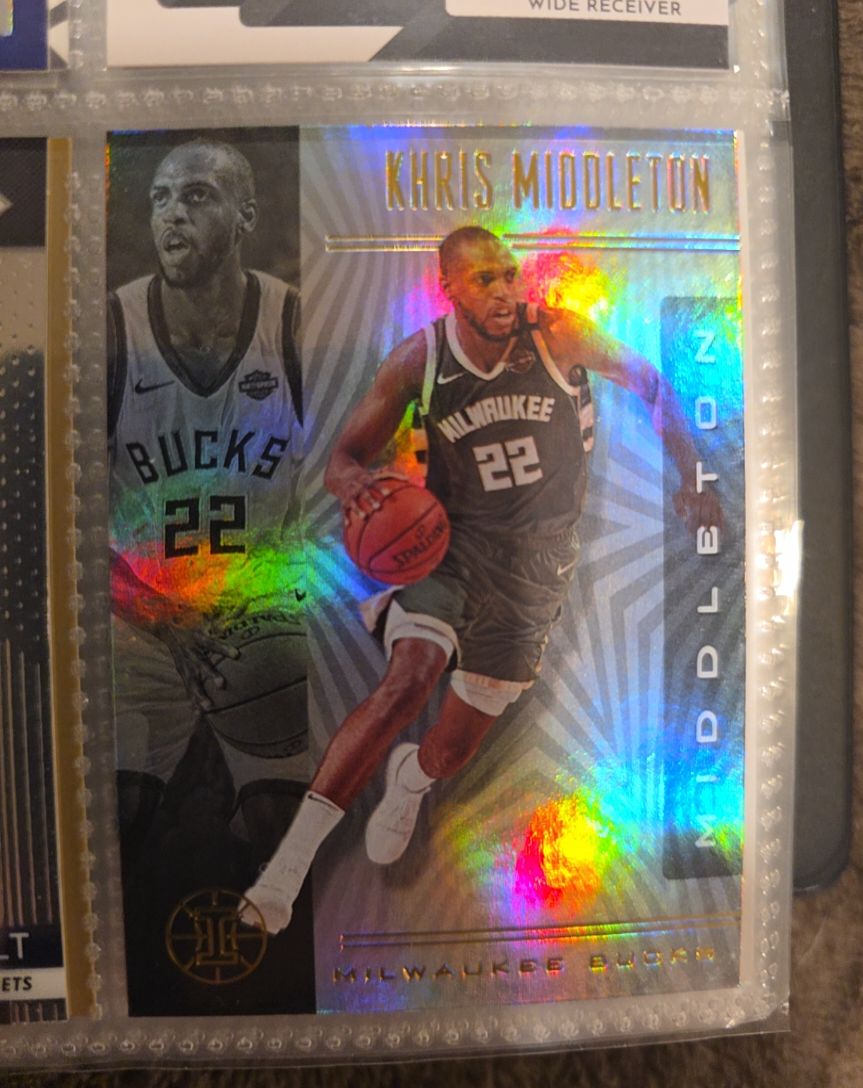 2019-20 Panini Illusions #31 Khris Middleton Milwaukee Bucks — front