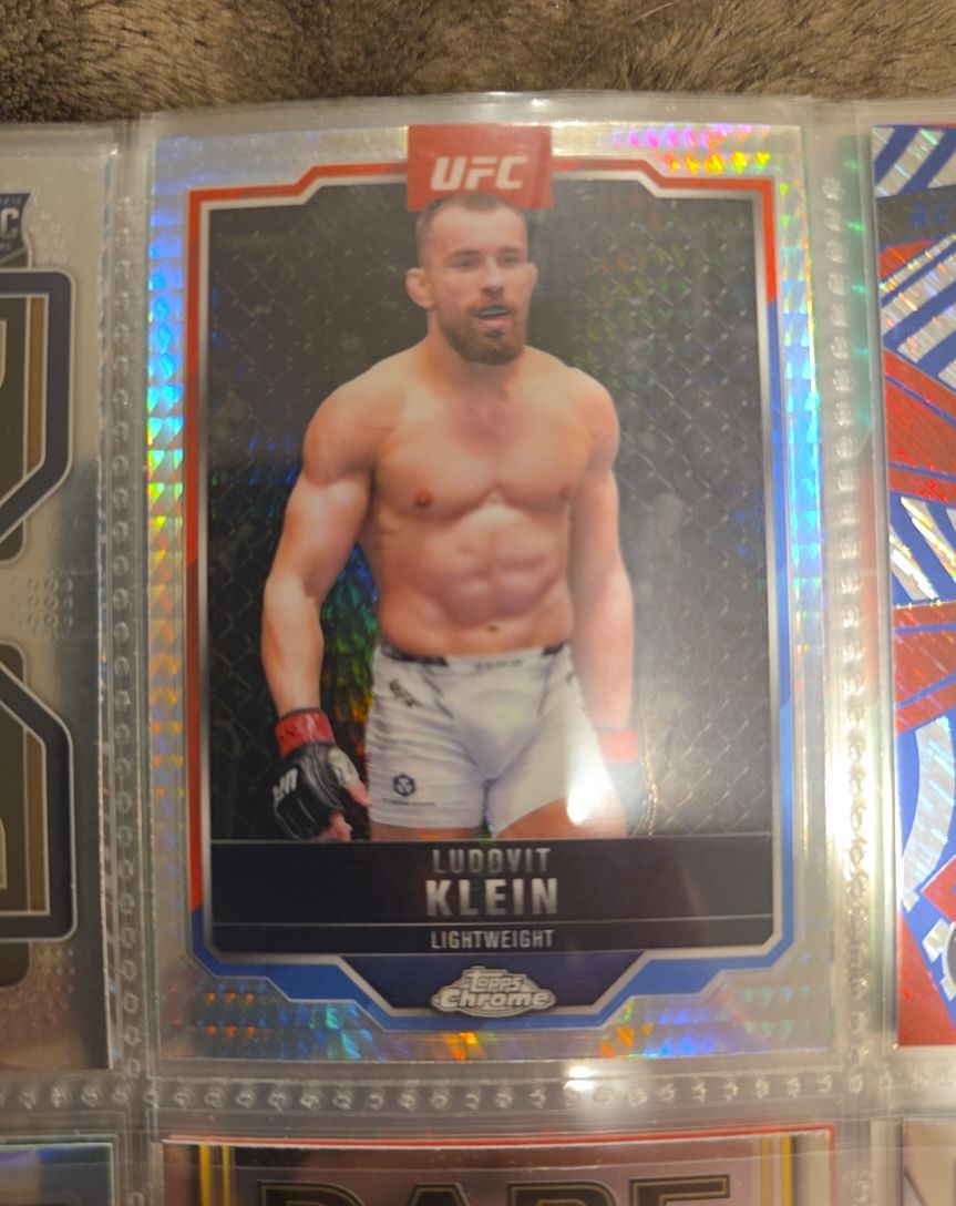 2025 Topps Chrome UFC #32 Ludovit Klein — front