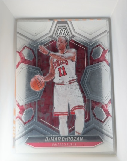 2023-24 Panini Mosaic #82 DeMar DeRozan — front