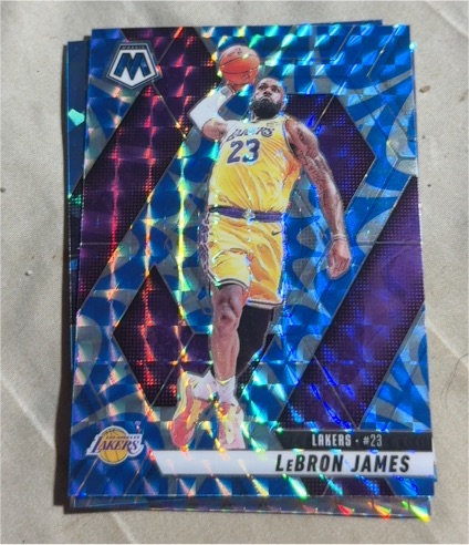 2024-25 Panini Mosaic #180 LeBron James — front