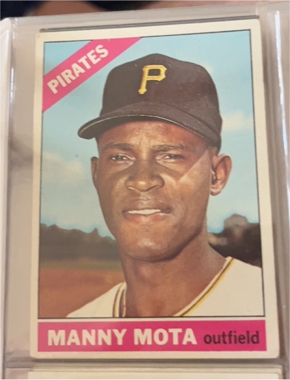 1966 Topps #112 Manny Mota — front