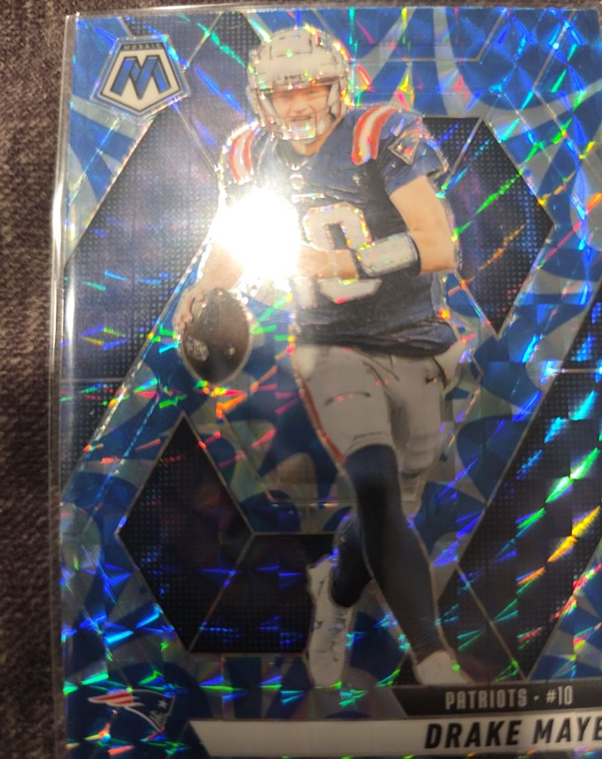 2025 Panini Mosaic #28 Drake Maye — front