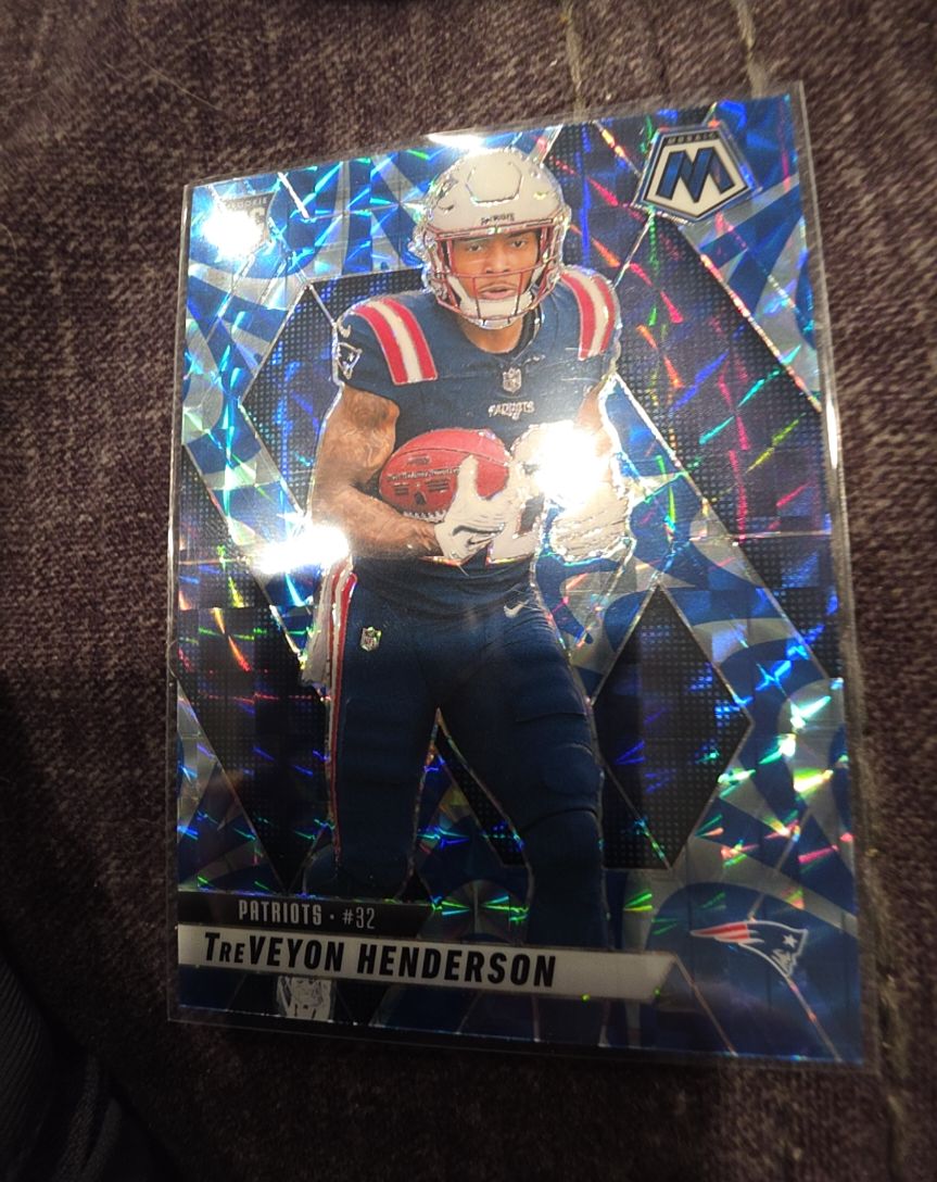2025 Panini Mosaic #325 TreVeyon Henderson — front
