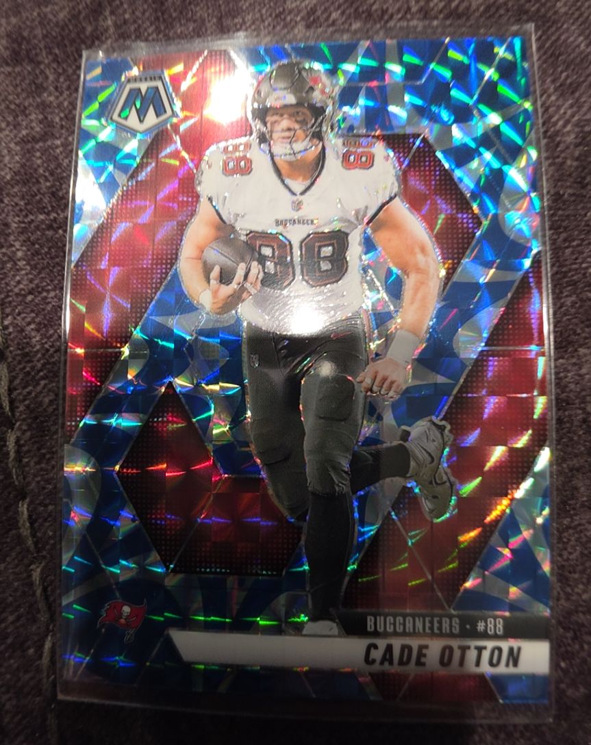 2025 Panini Mosaic #211 Cade Otton — front